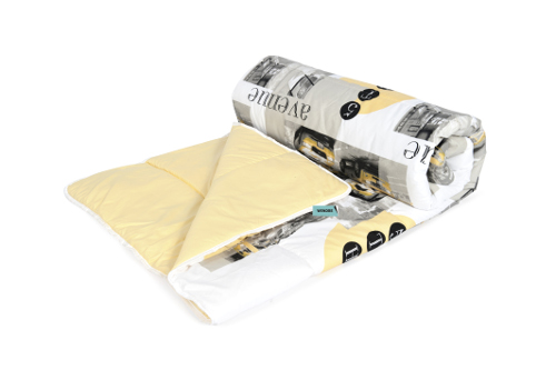 Sypialnia pełna koloru