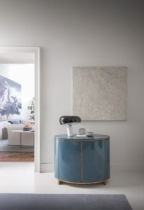 14 Mood-Design_Meridiani_szafka_Elliot. Klejnot w salonie